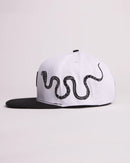 GORRA PLANA PRAYERS SNAKE BITONO