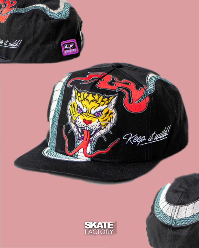 GORRA PLANA PRAYERS NEOTRAD NEGRO ROJO